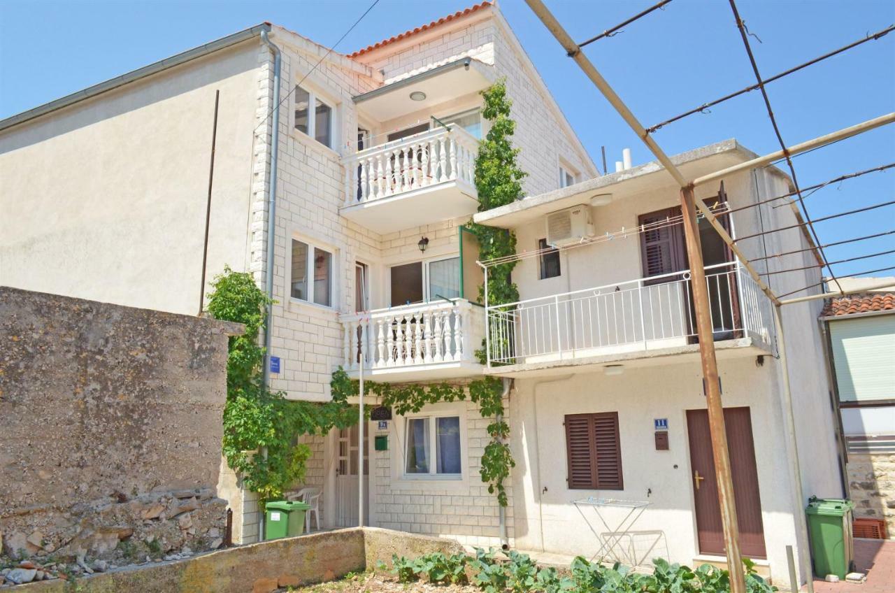 Apartments Jurica プリモシュテン エクステリア 写真